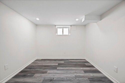 28 Eagle Road, Toronto, ON - Indoor Photo Showing Bathroom