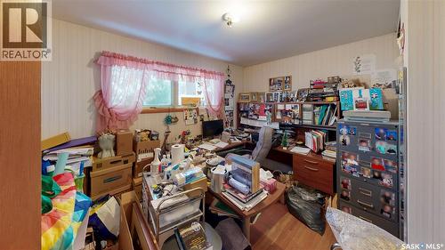 16 Bond Crescent, Regina, SK - Indoor