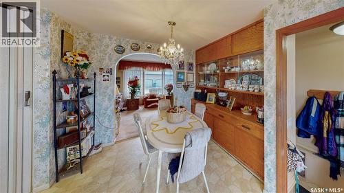 16 Bond Crescent, Regina, SK - Indoor Photo Showing Dining Room
