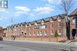 30 - 1250 KING STREET W  Toronto, ON M6K 1G5