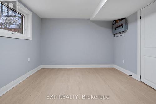 19 Broad Street, Brantford, ON - Indoor Photo Showing Other Room