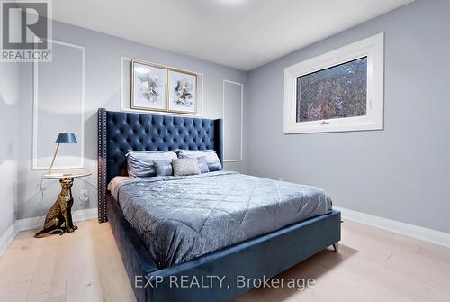 19 Broad Street, Brantford, ON - Indoor Photo Showing Bedroom