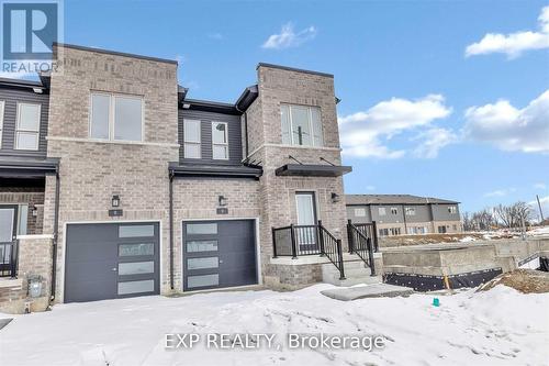 11 EVERGREEN TERRACE  Barrie, ON L9J 0M6