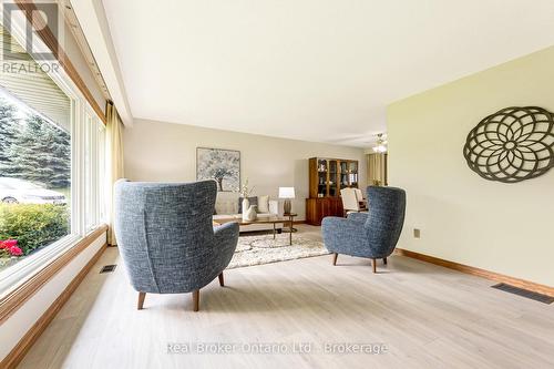 9412 Sideroad 17, Erin, ON - Indoor Photo Showing Other Room