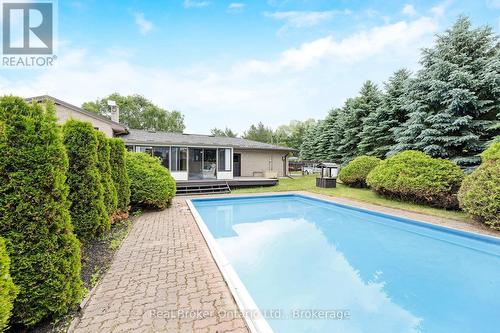 9412 Sideroad 17, Erin, ON - Outdoor With In Ground Pool With Backyard