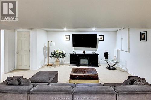 15 O'Neil Street, Chatham, ON - Indoor Photo Showing Basement