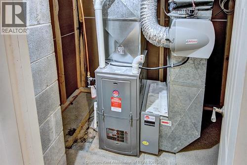 15 O'Neil Street, Chatham, ON - Indoor Photo Showing Basement