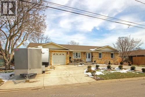 15 O'Neil Street, Chatham, ON - Outdoor