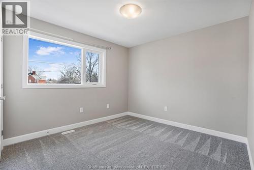 50 Llydican Avenue, Chatham, ON - Indoor Photo Showing Other Room