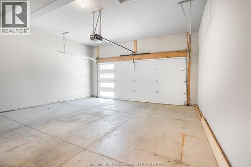 50 Llydican Avenue, Chatham, ON - Indoor Photo Showing Garage