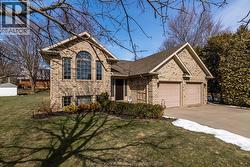 22 MYRTLE STREET  Ridgetown, ON N0P 2C0