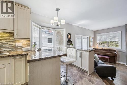 Breakfast bar, 3 stools - 3012 First Street, Burlington, ON - Indoor