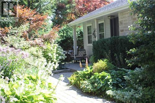 front walkway - 3012 First Street, Burlington, ON - Outdoor