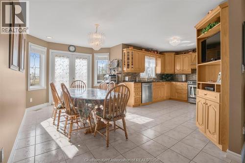 60 Parkview Court, Chatham, ON - Indoor