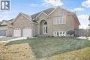 60 Parkview Court, Chatham, ON  - Outdoor With Facade 