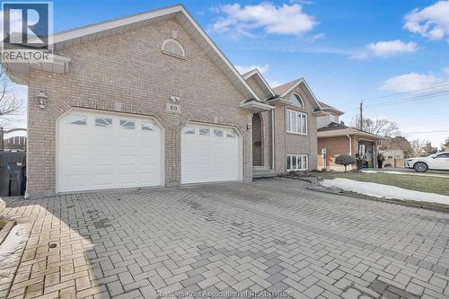 60 Parkview Court, Chatham, ON - Outdoor