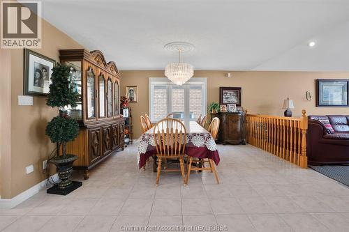60 Parkview Court, Chatham, ON - Indoor Photo Showing Dining Room