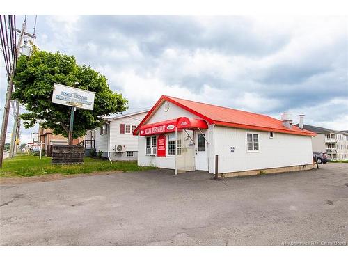 498 Champlain St, Dieppe, NB 