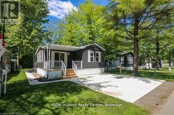 157 - 13 SOUTHLINE AVENUE  Huron-Kinloss, ON N2Z 2X5