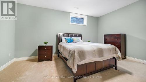 1659 Hamilton Road, London South (South U), ON - Indoor Photo Showing Bedroom