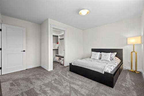 Bedroom 2 - 345 Beaverbrook Street, Winnipeg, MB - Indoor Photo Showing Bedroom