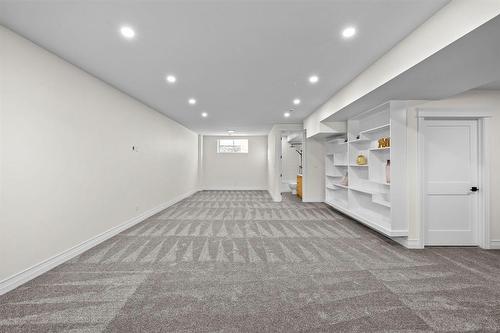 9 foot ceilings - 345 Beaverbrook Street, Winnipeg, MB - Indoor Photo Showing Other Room