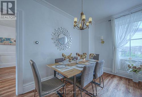 92 Adam Street, Cambridge, ON - Indoor Photo Showing Dining Room