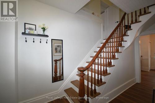 92 Adam Street, Cambridge, ON - Indoor Photo Showing Other Room