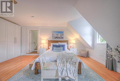 92 Adam Street, Cambridge, ON - Indoor Photo Showing Bedroom