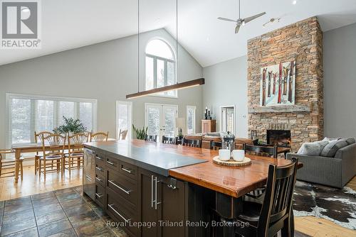 Lots of storage in the island with quartz inset - 19 Trails End, Collingwood, ON 