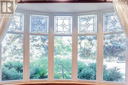 Beautiful dining room window - 716 Cameron Court, Mississauga, ON - Indoor Photo Showing Other Room