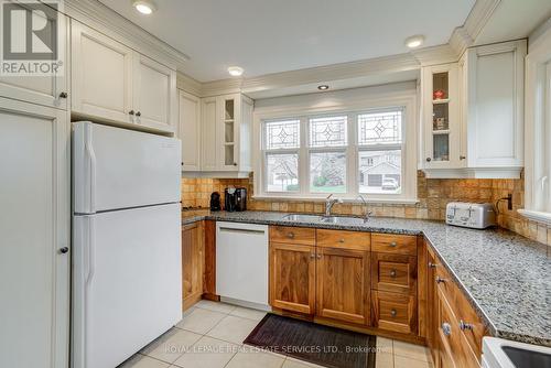 Beautiful Kitchen - 716 Cameron Court, Mississauga, ON - Indoor Photo Showing Kitchen