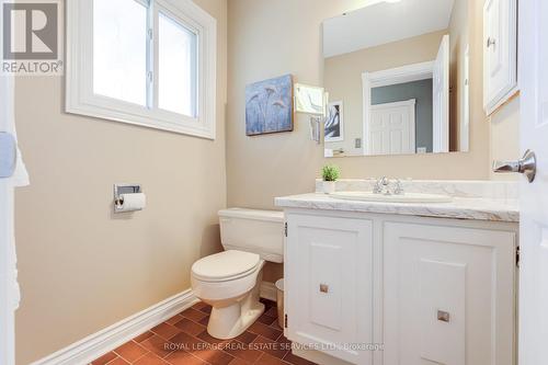 Primary  bathroom - 716 Cameron Court, Mississauga, ON - Indoor Photo Showing Bathroom