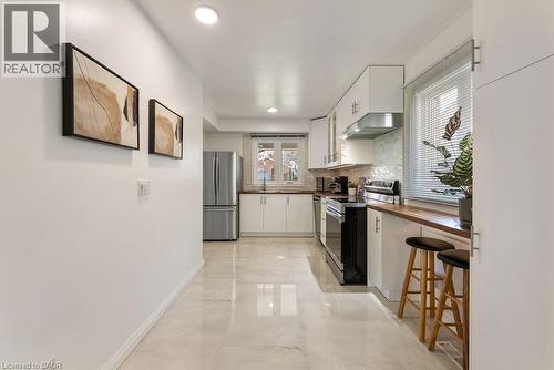 161 Riverview Street, Oakville, ON - Indoor Photo Showing Kitchen