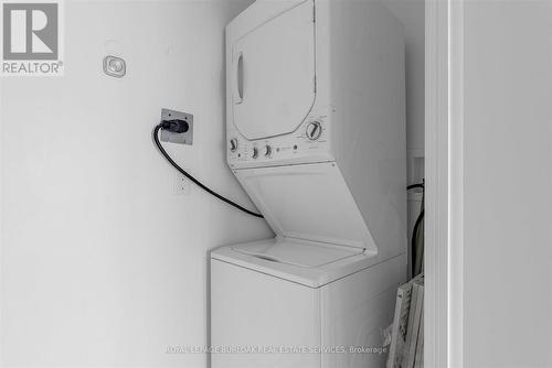 612 - 550 North Service Road N, Grimsby, ON - Indoor Photo Showing Laundry Room