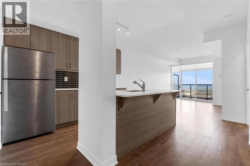 550 North Service Road Unit# 612, Grimsby, ON - Indoor Photo Showing Kitchen With Stainless Steel Kitchen