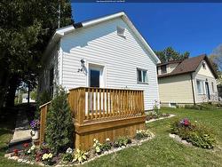24 Queen Street  Sioux Lookout, ON P8T 1E8