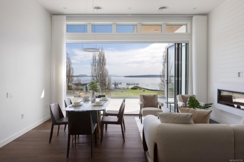 #401-9570 Fifth St, Sidney, BC - Indoor