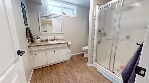 1857 Harris Road, Cranbrook, BC - Indoor Photo Showing Bathroom