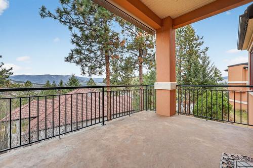 111-1910 Capistrano Drive, Kelowna, BC - Outdoor With Exterior