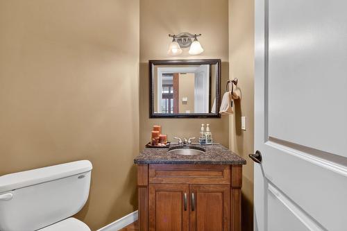 111-1910 Capistrano Drive, Kelowna, BC - Indoor Photo Showing Bathroom