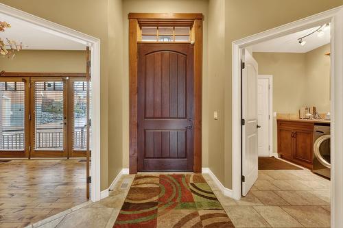 111-1910 Capistrano Drive, Kelowna, BC - Indoor Photo Showing Other Room
