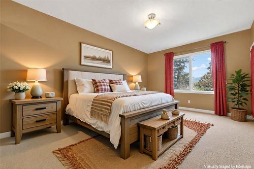 111-1910 Capistrano Drive, Kelowna, BC - Indoor Photo Showing Bedroom