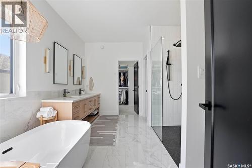 139 Woolf Bend, Saskatoon, SK - Indoor Photo Showing Bathroom