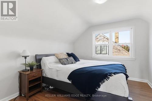 36 Blair Avenue, Hamilton, ON - Indoor Photo Showing Bedroom