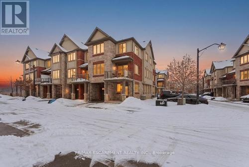 4 ANDRUSS LANE  Hamilton, ON L9G 0G7