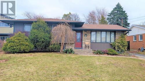 4470 PINEDALE DRIVE  Niagara Falls, ON L2E 6M5