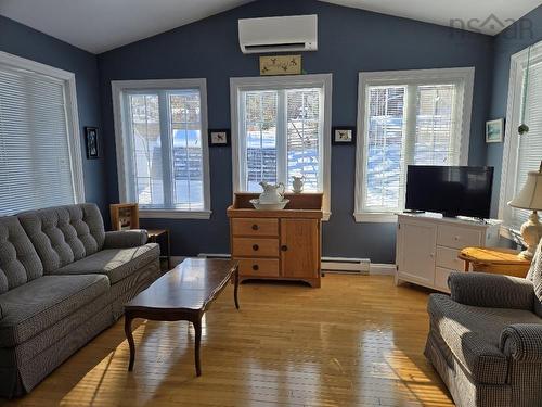 100 Higgins Street, Truro, NS 