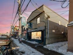6430 Quinpool Road  Halifax, NS B3L 1A8