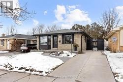 484 FERNDALE AVENUE  London South (South Q), ON N6C 2Z1